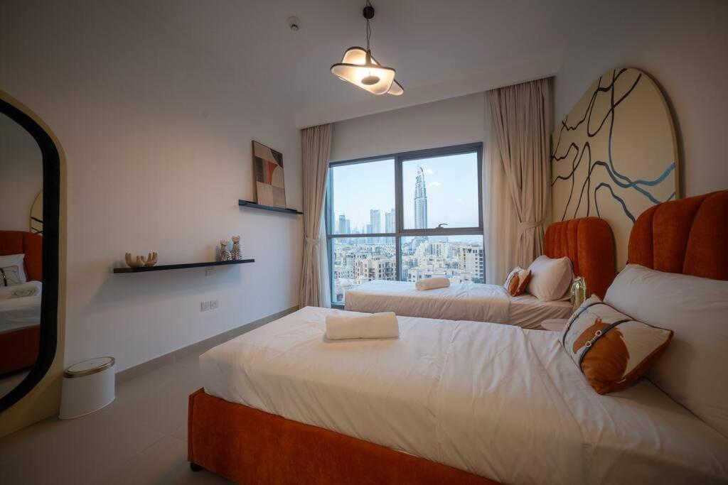 Apartment The Lavish Art House With Full Burj Khalifa View From - Amazing Balcony Setup - Infinity Pool - Near Mall Downtown